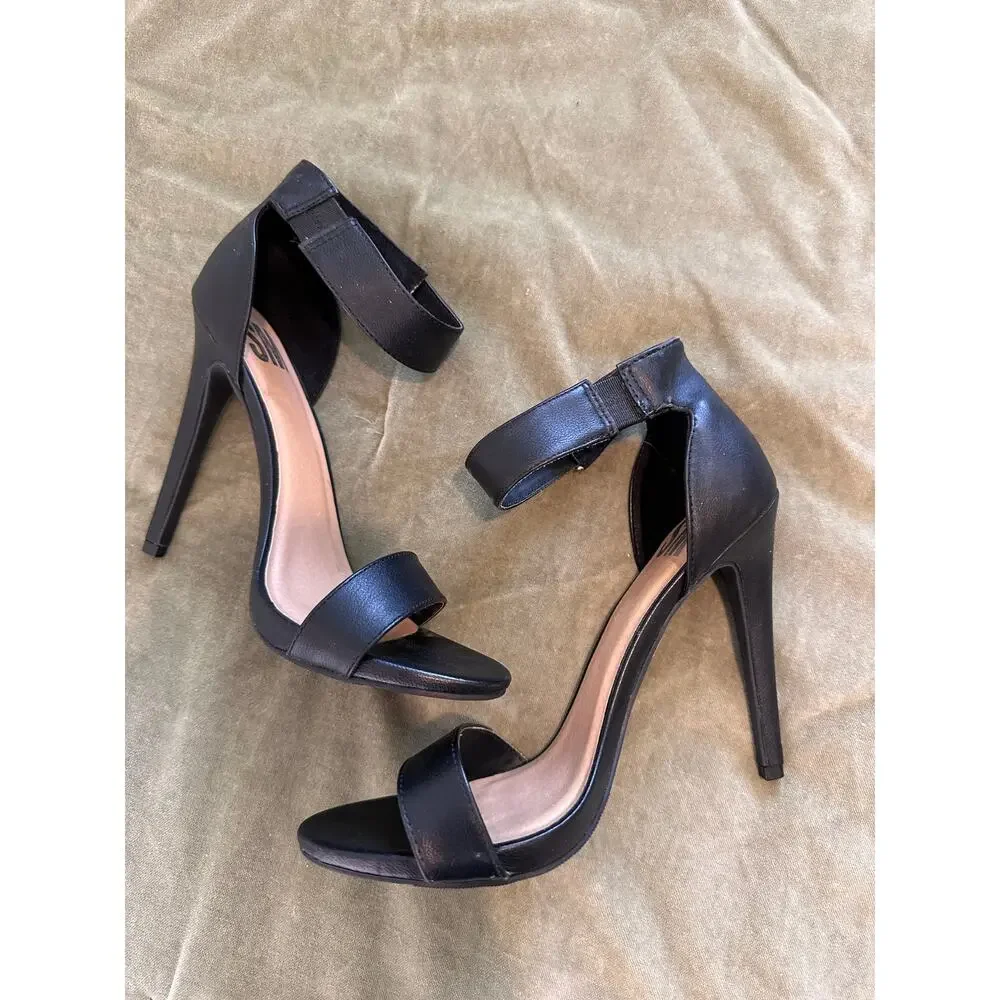 SM Black Stiletto Ankle Strap Heels 8